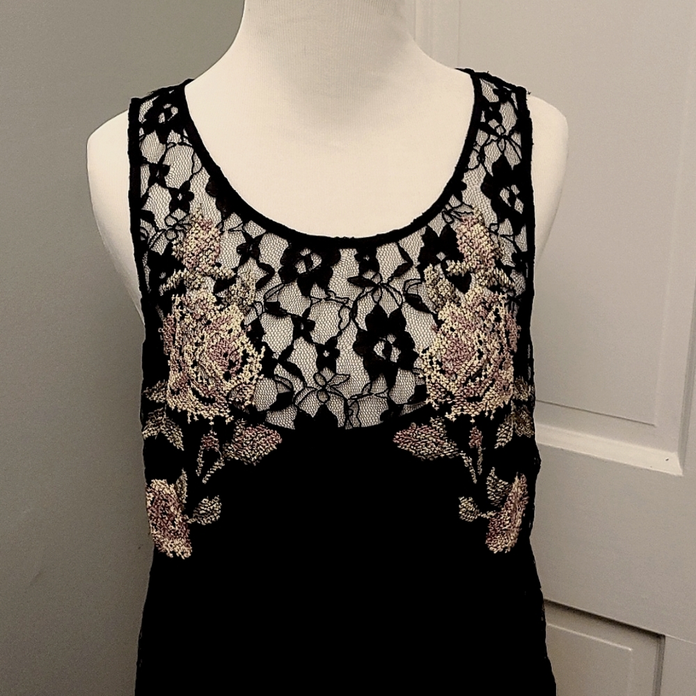 Free People black lace size small hi low dress